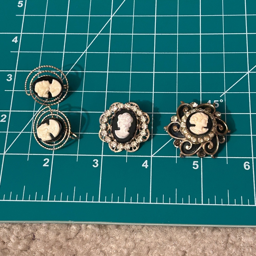 Vintage CAMEO Brooches & Earrings Ornate Small & Adorable Pins Gold Tone Swirl